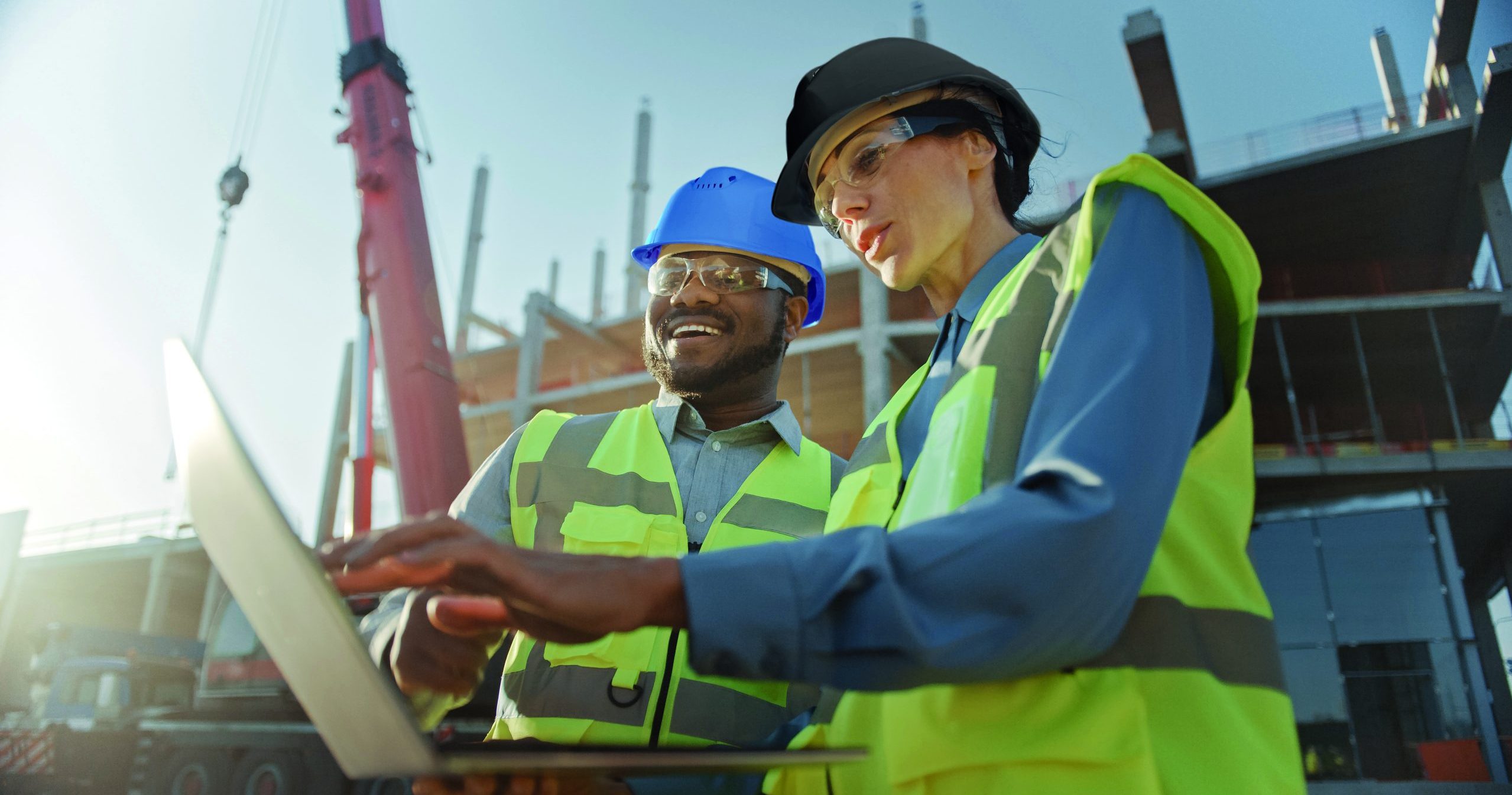 Two,Specialists,Inspect,Commercial,,Industrial,Building,Construction,Site.,Real,Estate